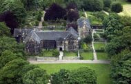 Oakwell Hall wins seventh award from Yorkshire in Bloom