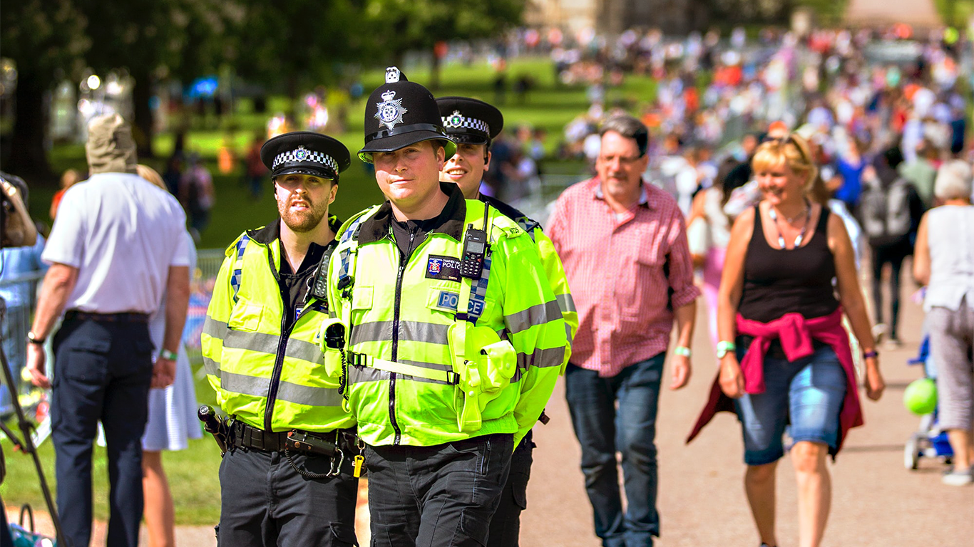 Legislation introducing mandatory life sentences for those who kill on-duty emergency workers backed by Mayor of West Yorkshire