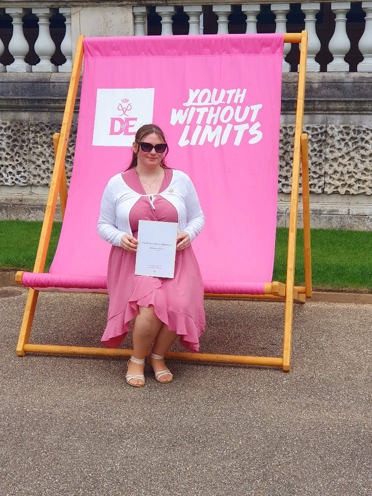 Young Person from Cleckheaton Celebrates Gold Duke of Edinburgh’s Award Achievement at Buckingham Palace