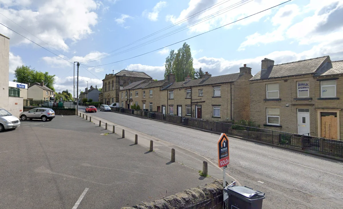Kirklees Police Investigating after Group Assault in Sheepridge