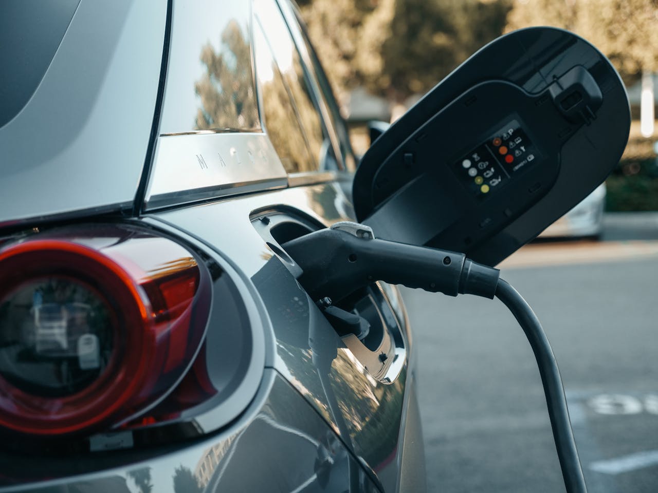 Kirklees to Roll Out Electric Vehicle Chargers in 20 Car Parks Following £2.5M Grant