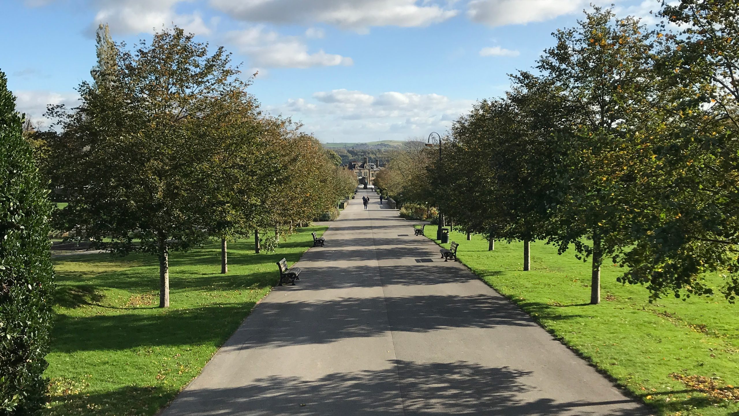 Kirklees parks celebrate another year of Green Flag success