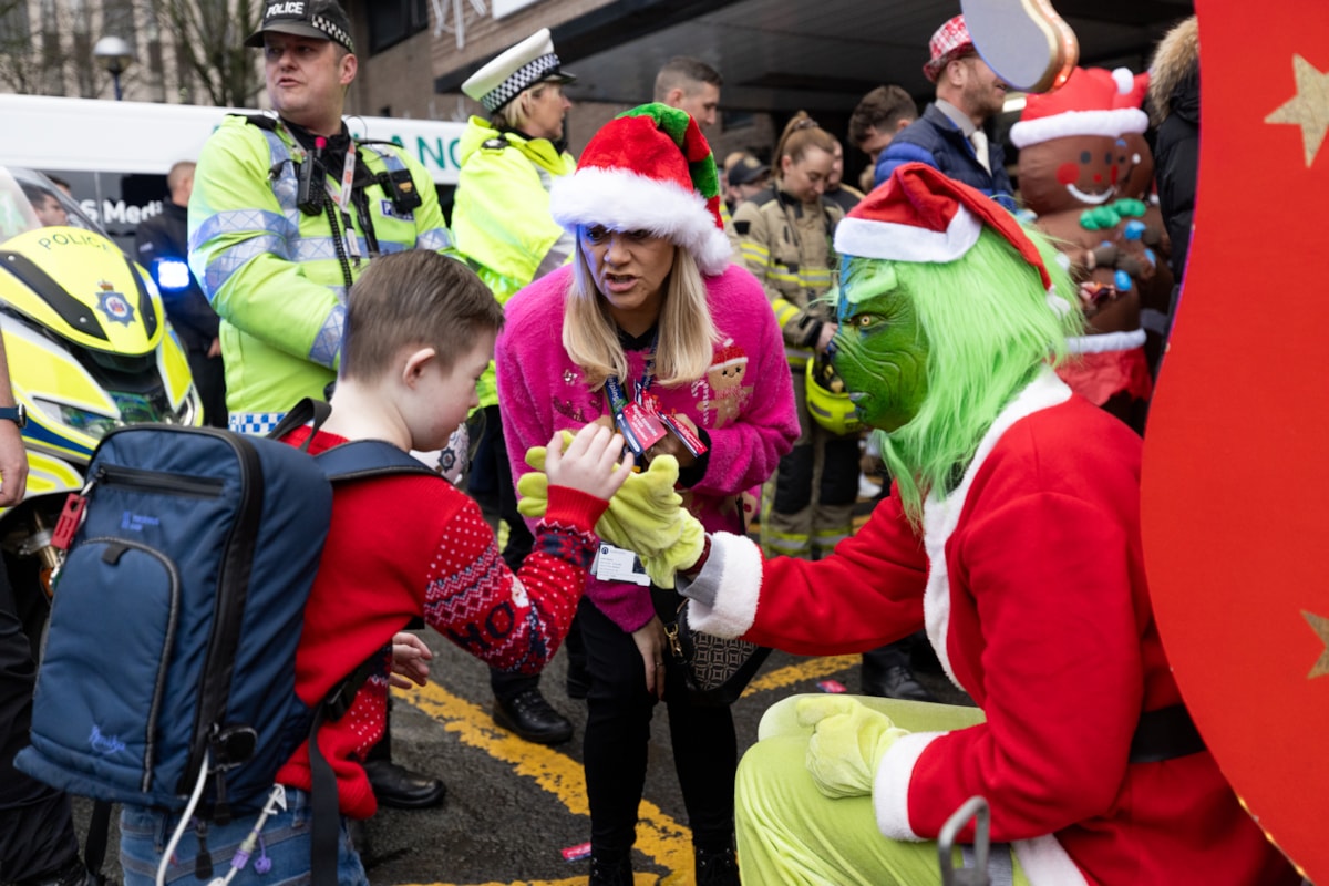 Railway Workers Delivered Christmas Magic to Leeds Children’s Hospital in Festive Toy Run