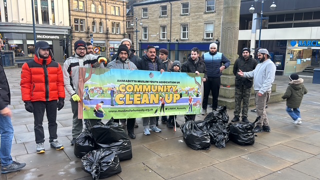 Huddersfield Volunteers Ring in the New Year with Prayers and Community Service