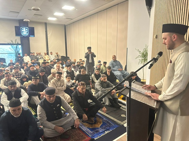 Huddersfield Community Marks Eid-ul-Fitr with Large Gathering at Accu Stadium