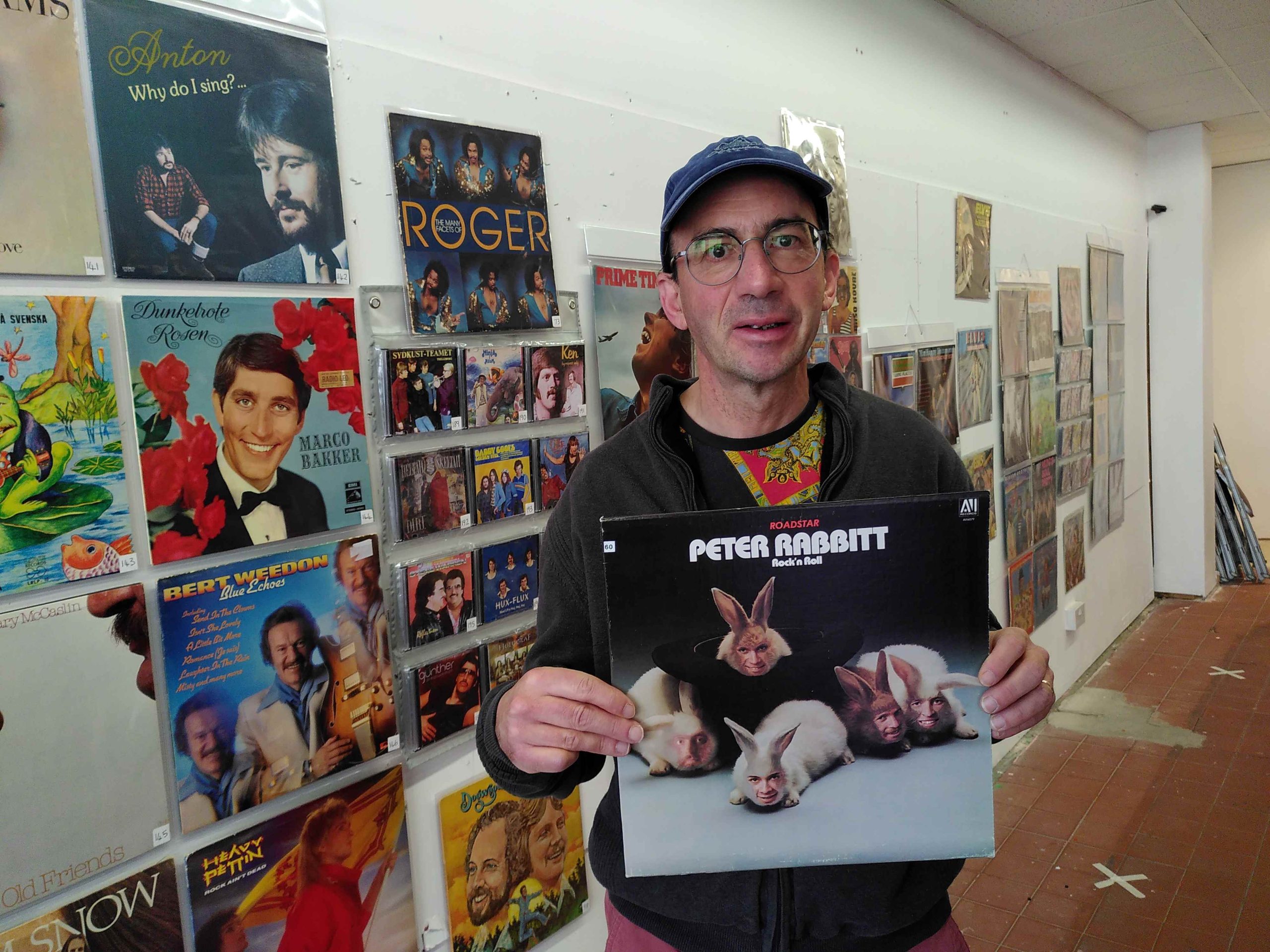 “Worst Record Covers in the World” Exhibition Returns to Huddersfield this Spring