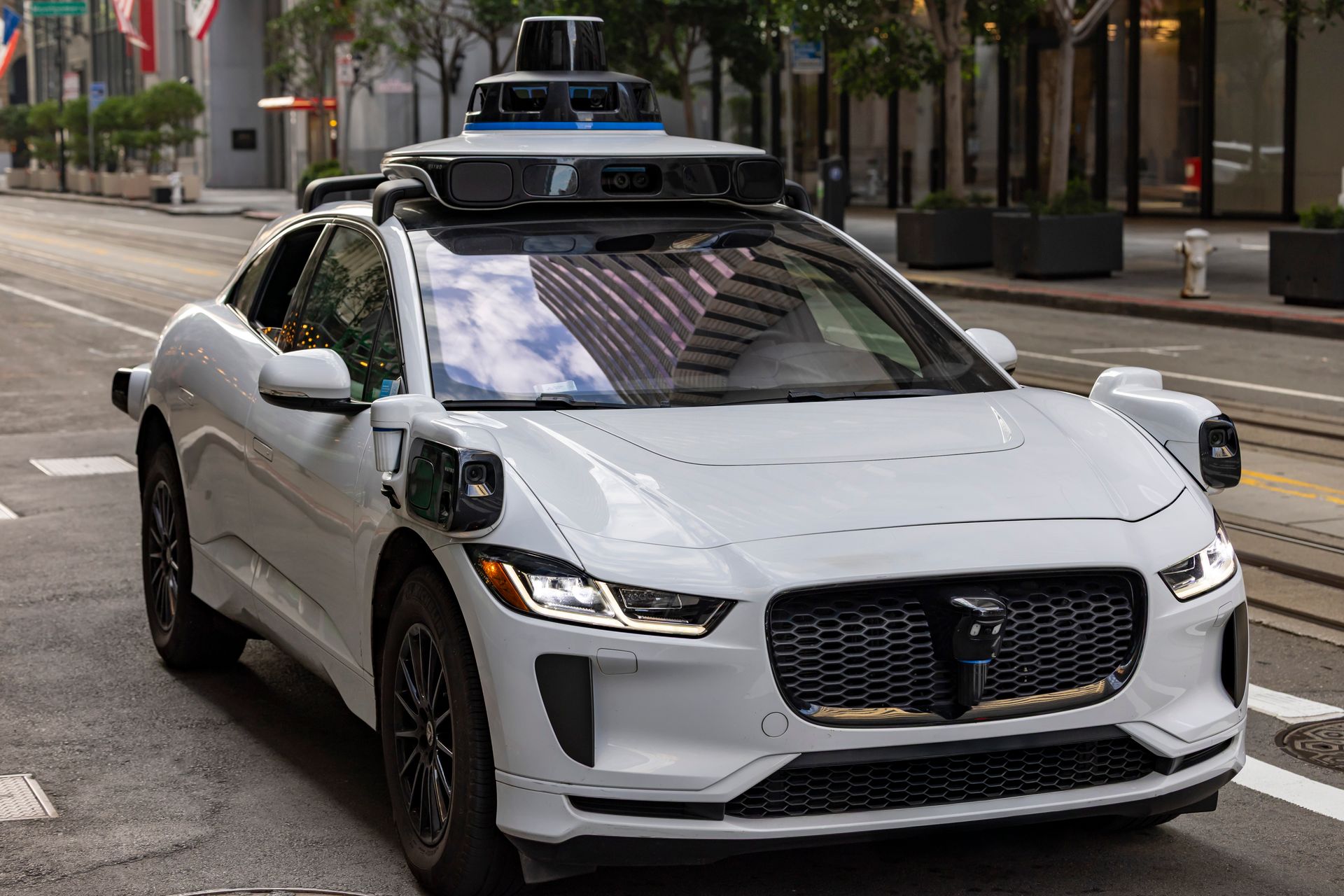 Government seeks public views on safety rules for self-driving vehicles